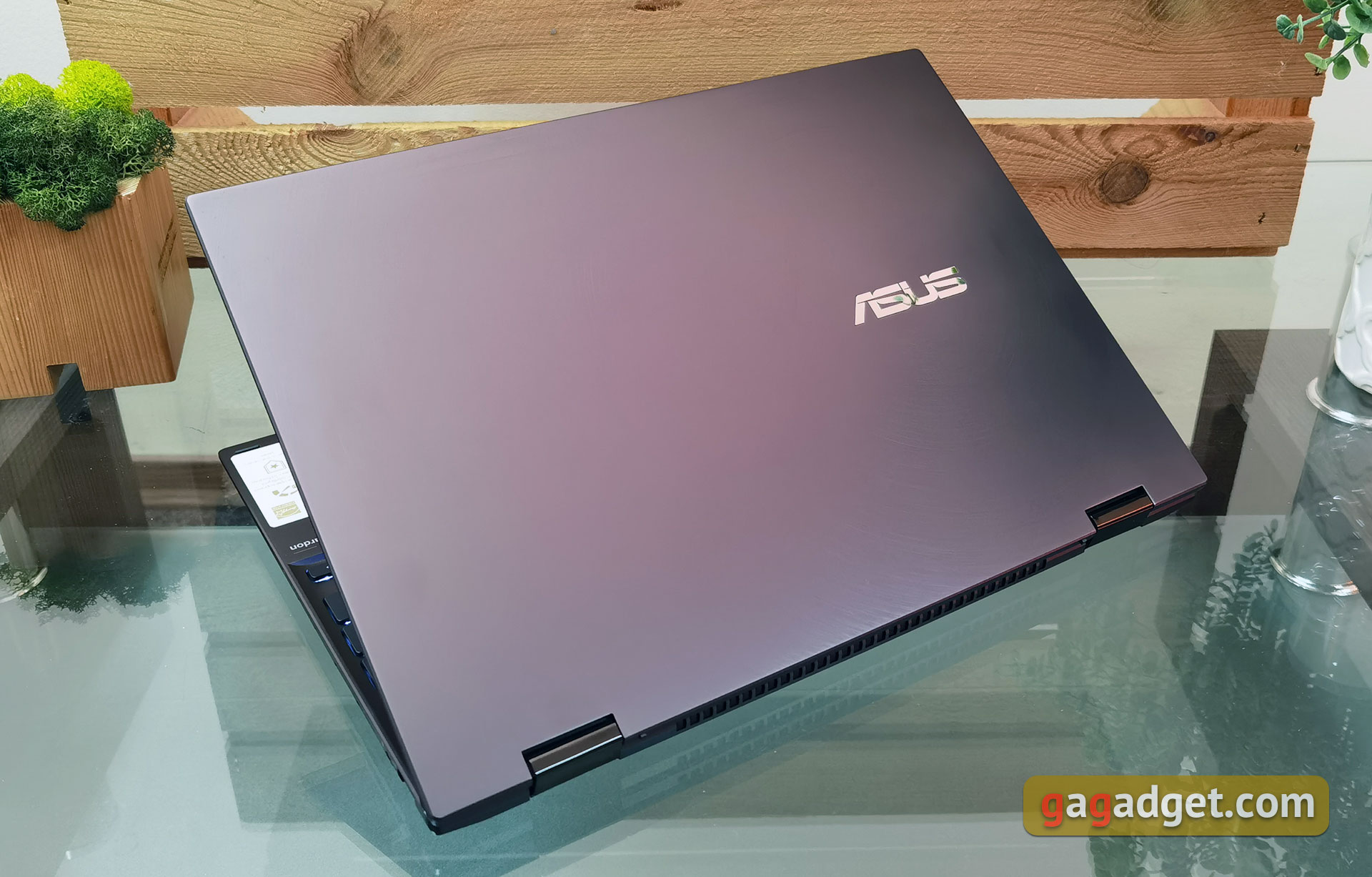ASUS Zenbook 14 Flip OLED (UP5401E) Überblick: ein leistungsstarkes Ultrabook Transformer mit OLED-Bildschirm-8 ASUS Zenbook 14 Flip OLED (UP5401E) Überblick: ein leistungsstarkes Ultrabook Transformer mit OLED-Bildschirm-8