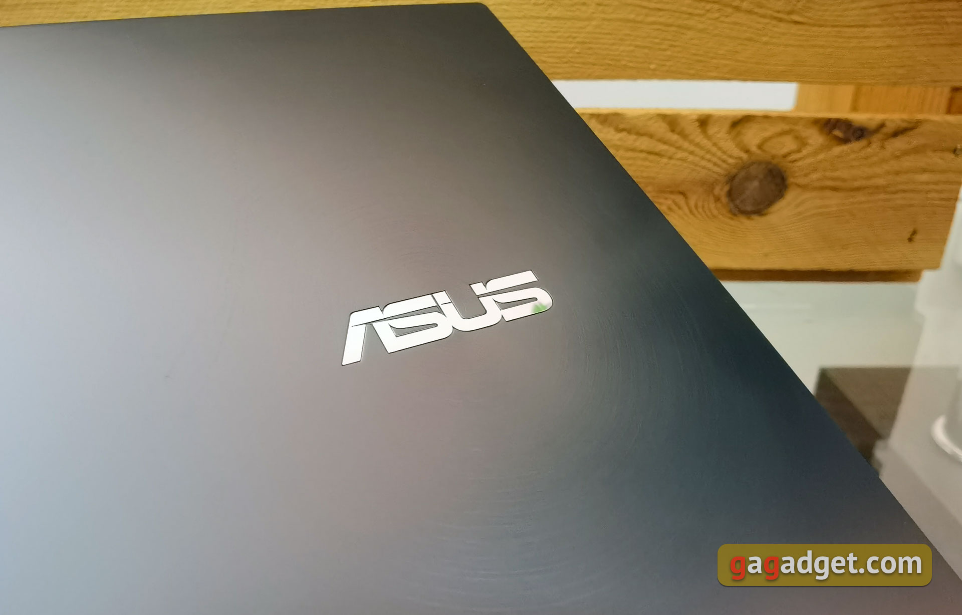 ASUS Zenbook 14 Flip OLED (UP5401E) Überblick: ein leistungsstarkes Ultrabook Transformer mit OLED-Bildschirm-9 ASUS Zenbook 14 Flip OLED (UP5401E) Überblick: ein leistungsstarkes Ultrabook Transformer mit OLED-Bildschirm-9