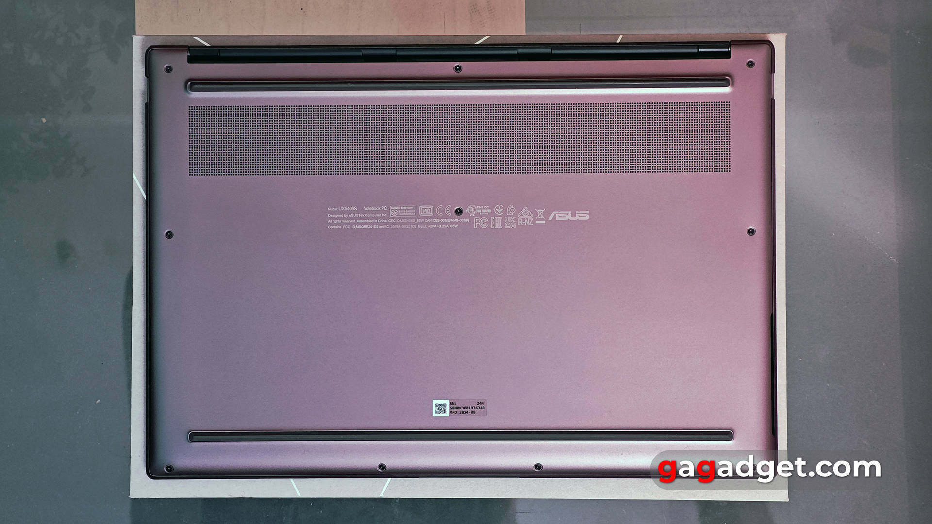 Огляд ASUS Zenbook S 14 Огляд ASUS Zenbook S 14