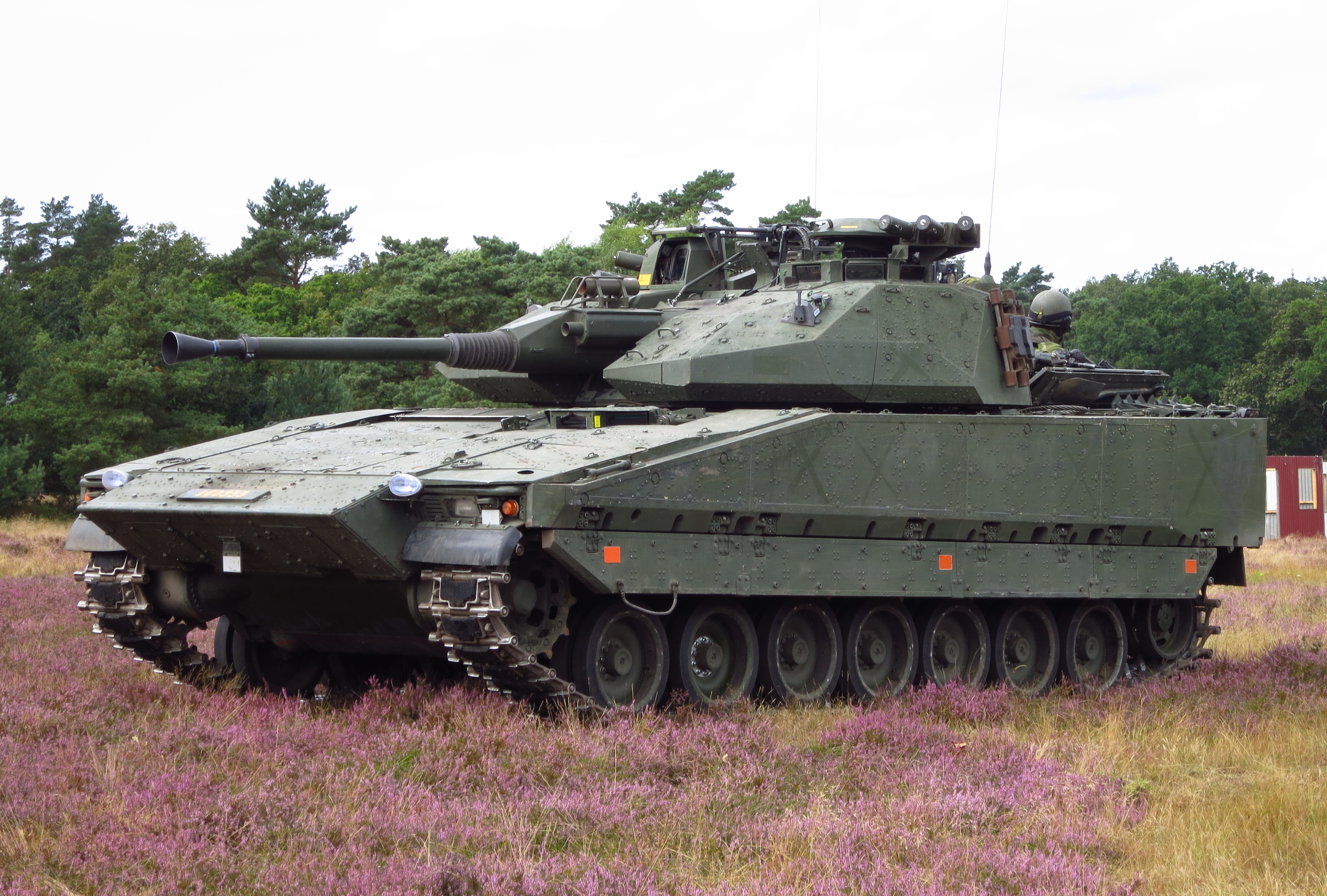 Dänemark und Schweden liefern eine weitere Charge von CV90-Schützenpanzern an die Ukraine Dänemark und Schweden liefern eine weitere Charge von CV90-Schützenpanzern an die Ukraine