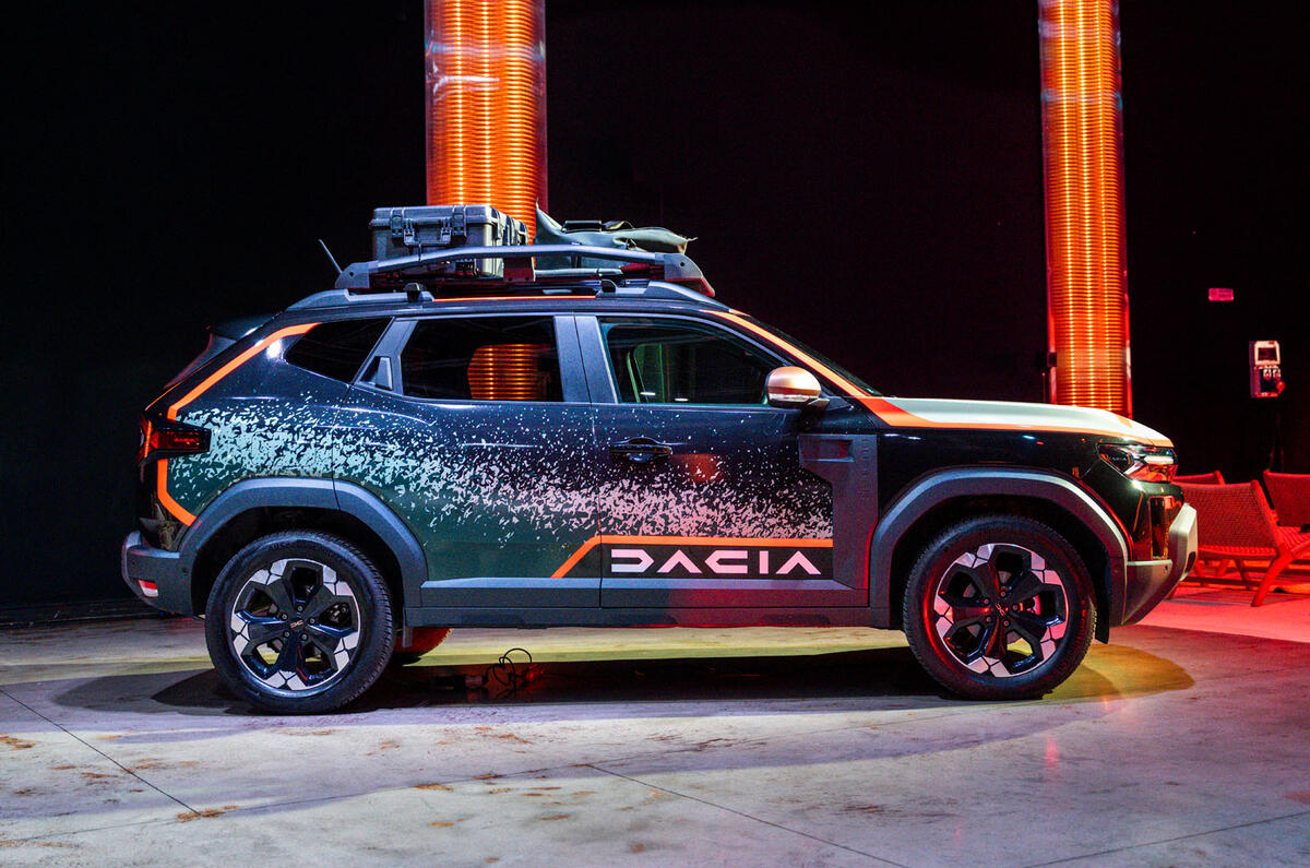Dacia Duster Soul of Dakar, Seitenansicht Dacia Duster Soul of Dakar, Seitenansicht