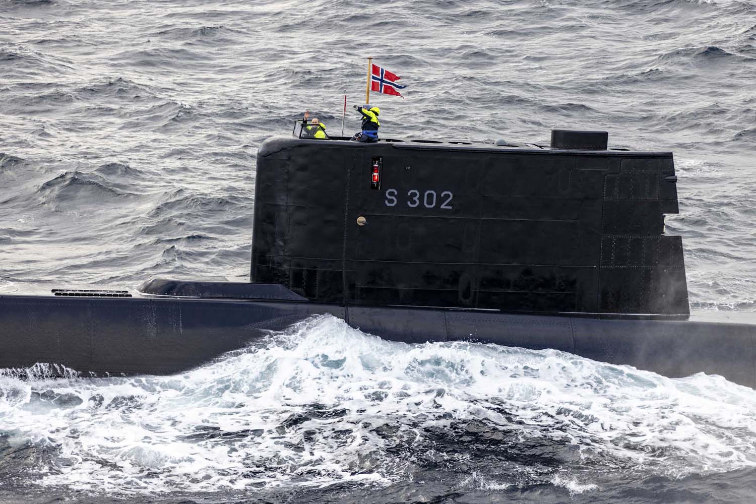 Der britische Flugzeugträger HMS Queen Elizabeth, der Kampfflugzeuge der fünften Generation vom Typ F-35B Lightning II an Bord hat, ist zum ersten Mal in der Geschichte unter NATO-Kommando gestellt worden.-12 Der britische Flugzeugträger HMS Queen Elizabeth, der Kampfflugzeuge der fünften Generation vom Typ F-35B Lightning II an Bord hat, ist zum ersten Mal in der Geschichte unter NATO-Kommando gestellt worden.-12