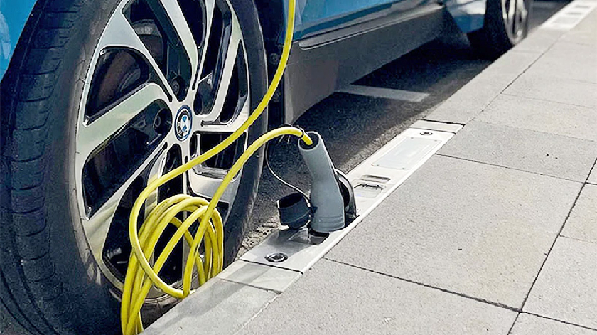 Experimentelle Ladestationen für Elektrofahrzeuge werden im Sommer in Köln installiert-2