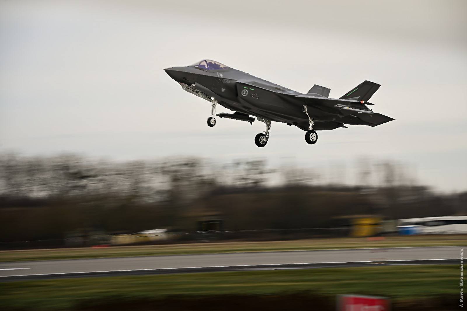 Eine Demonstration der F-35A am Himmel Eine Demonstration der F-35A am Himmel