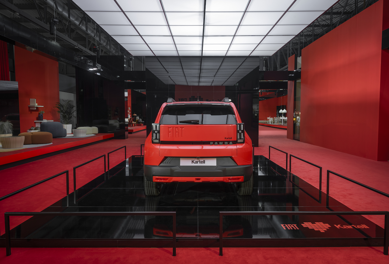 Fiat Grande Panda Kartell aus verschiedenen Winkeln Fiat Grande Panda Kartell aus verschiedenen Winkeln