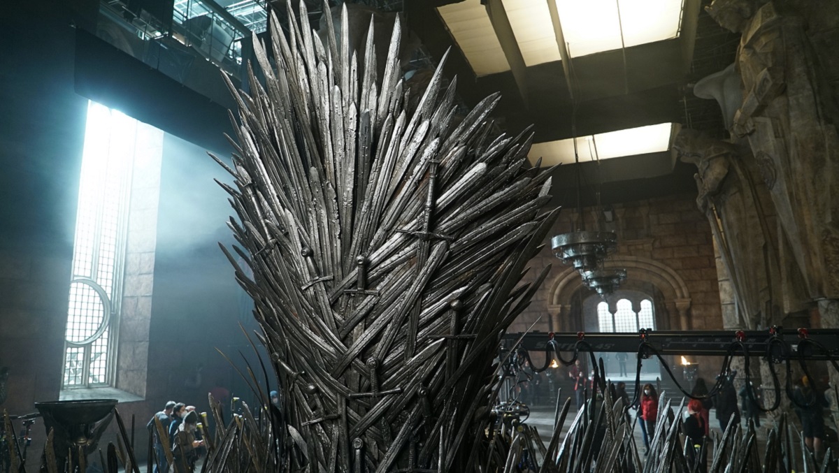 Die Dreharbeiten für die zweite Staffel von House of Dragons haben begonnen. Game of Thrones-Prequel bekommt bald eine Fortsetzung Die Dreharbeiten für die zweite Staffel von House of Dragons haben begonnen. Game of Thrones-Prequel bekommt bald eine Fortsetzung