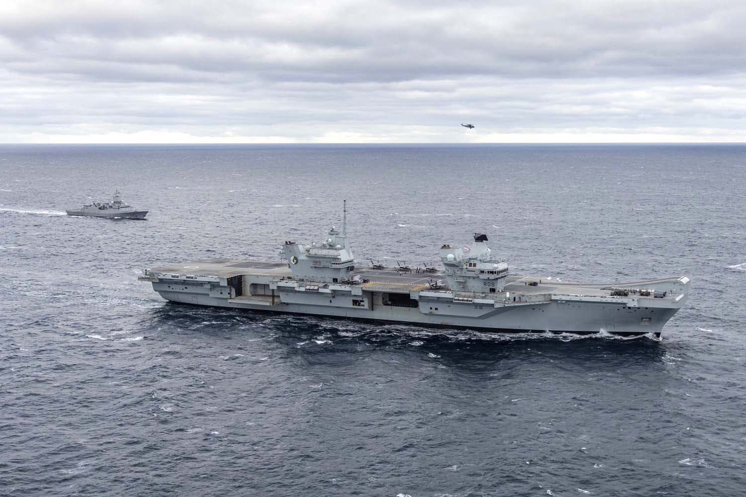 Der britische Flugzeugträger HMS Queen Elizabeth, der Kampfflugzeuge der fünften Generation vom Typ F-35B Lightning II an Bord hat, ist zum ersten Mal in der Geschichte unter NATO-Kommando gestellt worden.-15 Der britische Flugzeugträger HMS Queen Elizabeth, der Kampfflugzeuge der fünften Generation vom Typ F-35B Lightning II an Bord hat, ist zum ersten Mal in der Geschichte unter NATO-Kommando gestellt worden.-15