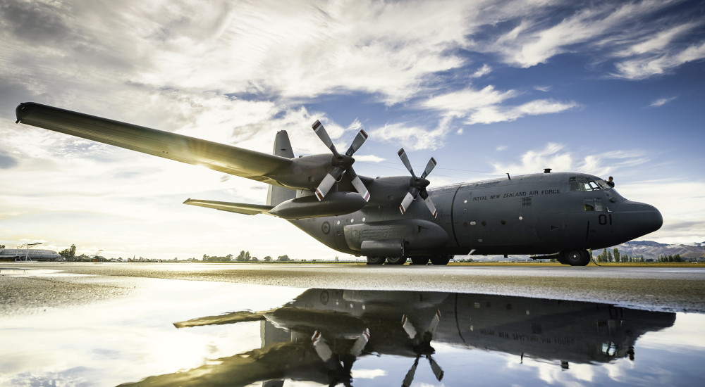 Transportflugzeug C-130H Hercules