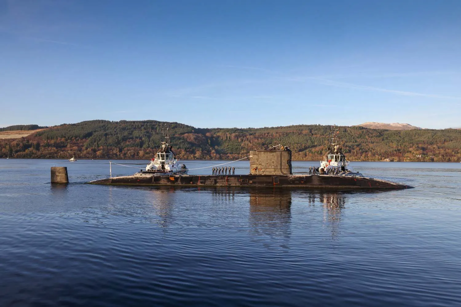 HMS Triumph im Hafen Das atomgetriebene U-Boot HMS Triumph auf seinem letzten Hafenbesuch
