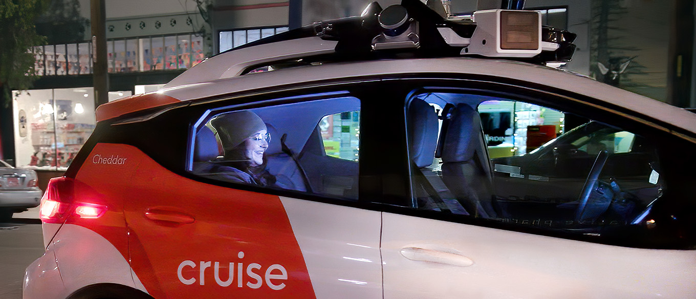 Cruise ruft 950 unbemannte Fahrzeuge zurück, nachdem eines von ihnen einen Fußgänger auf der Straße mitgeschleift hat Cruise ruft 950 unbemannte Fahrzeuge zurück, nachdem eines von ihnen einen Fußgänger auf der Straße mitgeschleift hat