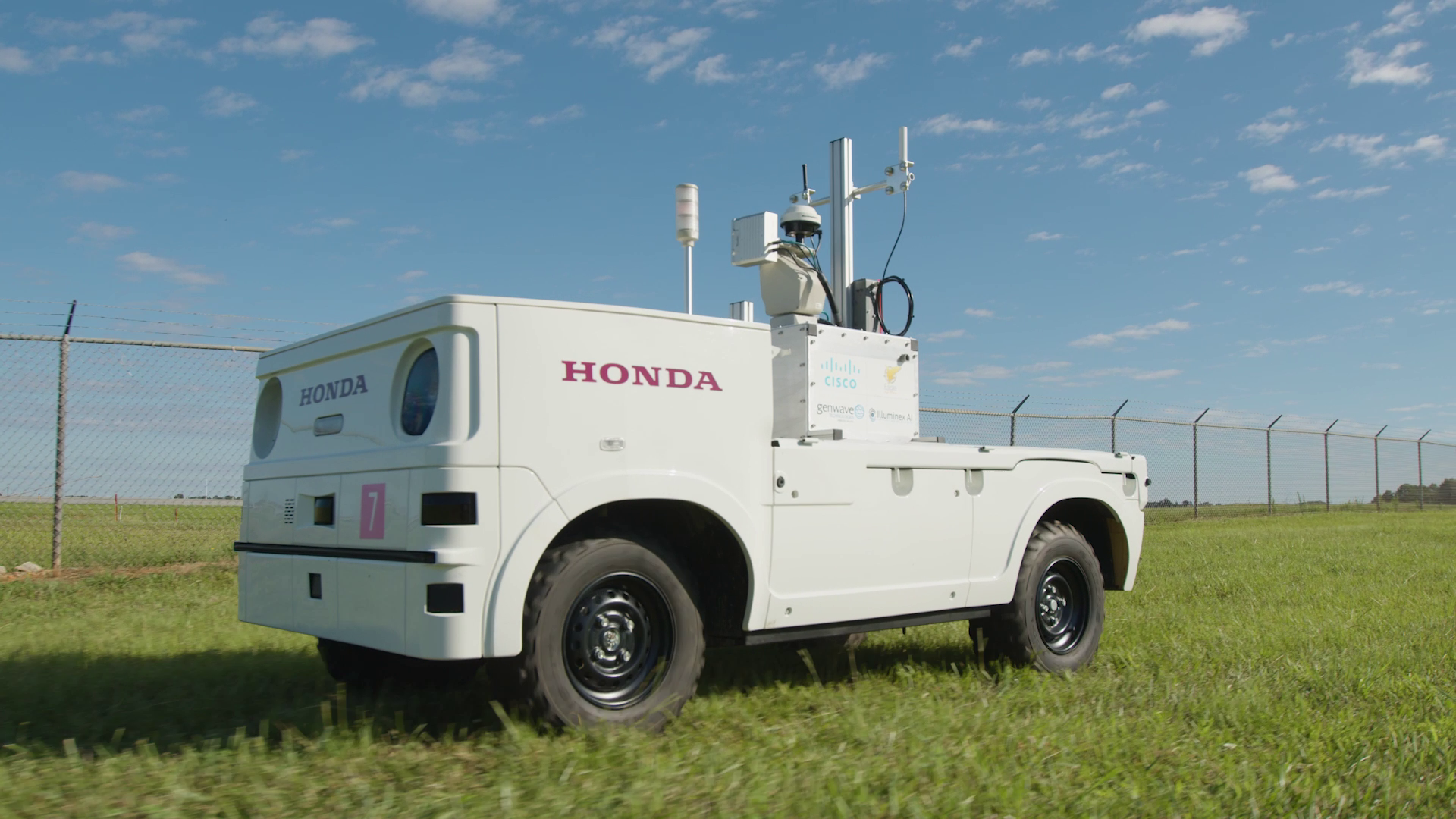 Honda testet autonomes Arbeitsfahrzeug am Flughafen von Toronto Honda testet autonomes Arbeitsfahrzeug am Flughafen von Toronto