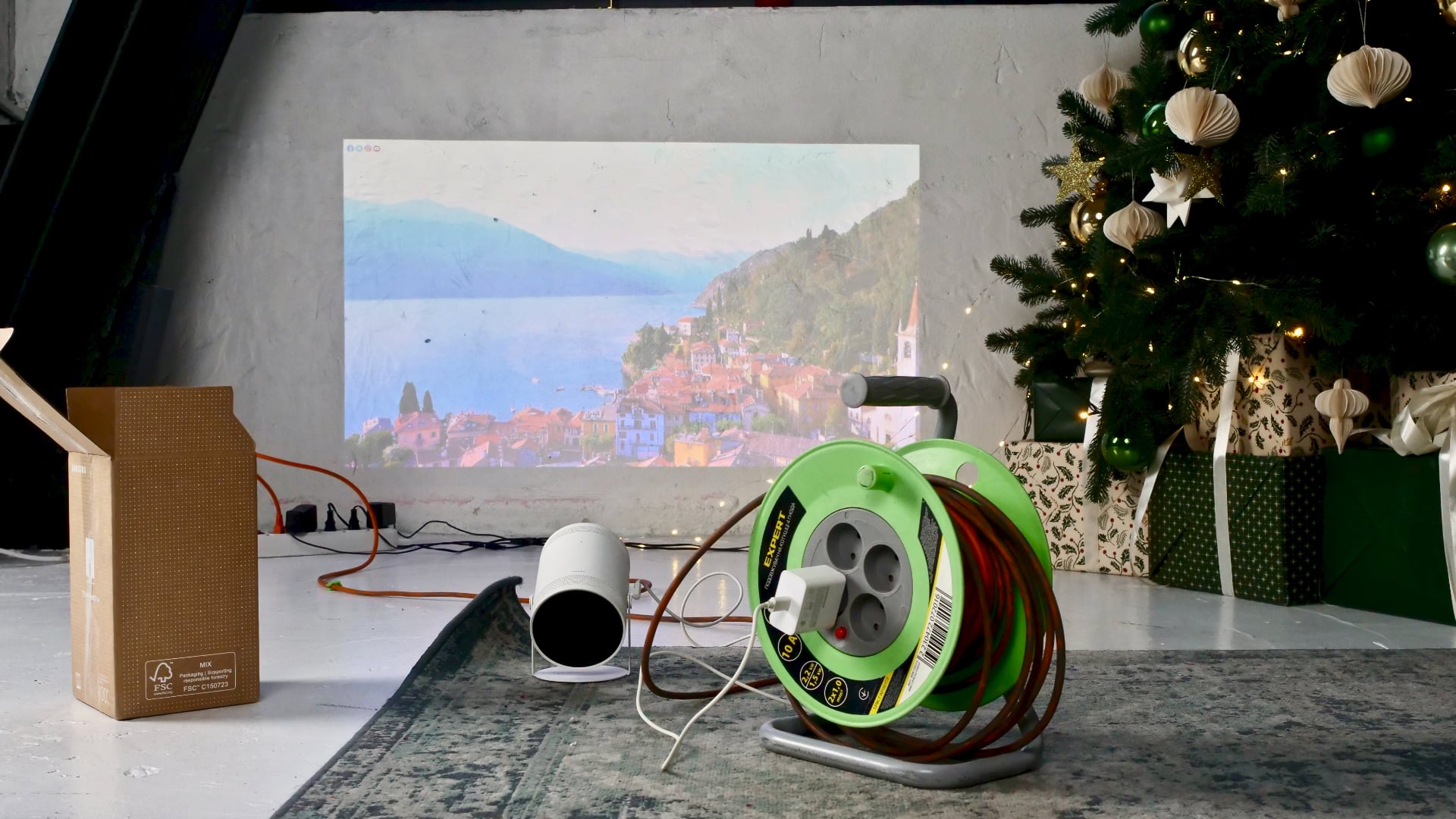 How We Test Projectors How We Test Projectors