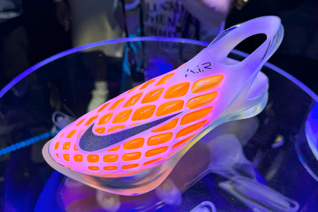 Nike hat mithilfe von KI eine A.I.R.-Trainerkollektion für Profisportler im Vorfeld der Olympischen Spiele in Paris entwickelt-6 Nike hat mithilfe von KI eine A.I.R.-Trainerkollektion für Profisportler im Vorfeld der Olympischen Spiele in Paris entwickelt-6