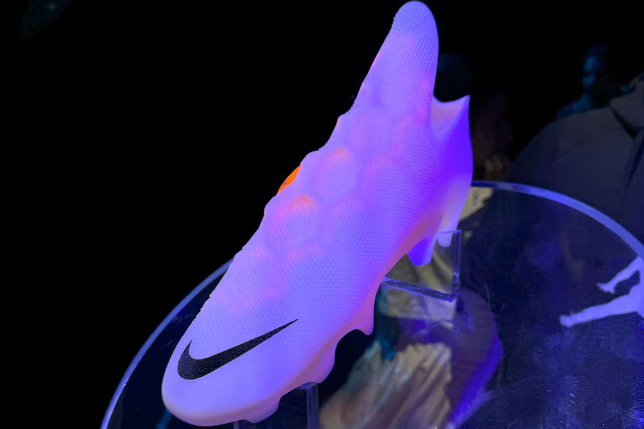 Nike hat mithilfe von KI eine A.I.R.-Trainerkollektion für Profisportler im Vorfeld der Olympischen Spiele in Paris entwickelt-8 Nike hat mithilfe von KI eine A.I.R.-Trainerkollektion für Profisportler im Vorfeld der Olympischen Spiele in Paris entwickelt-8