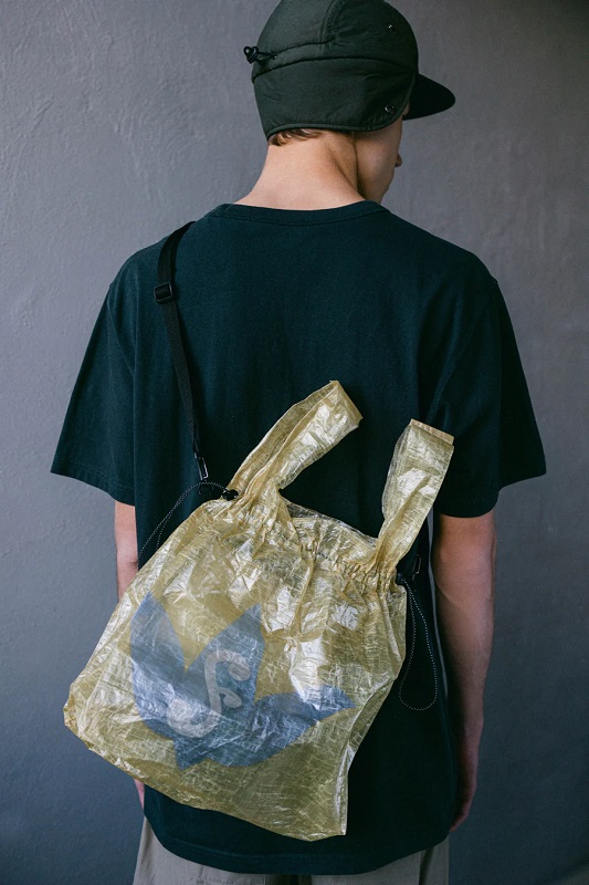 Disco Elysium Tasche mit Zubehör Disco Elysium Tasche mit Zubehör