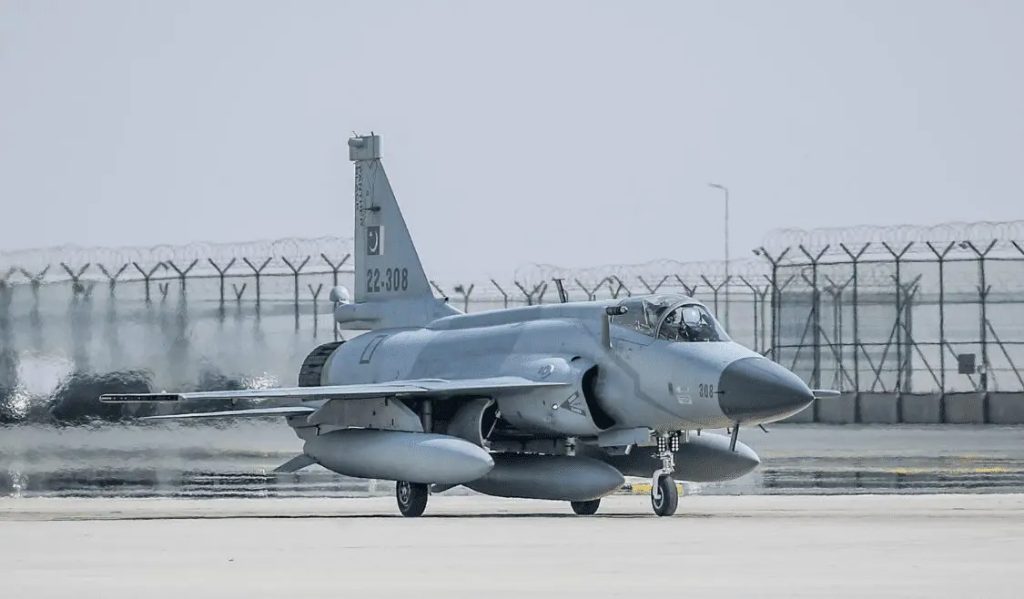 JF-17-Kampfjet Ein JF-17-Kampfjet. Illustration: Pakistanische Luftwaffe