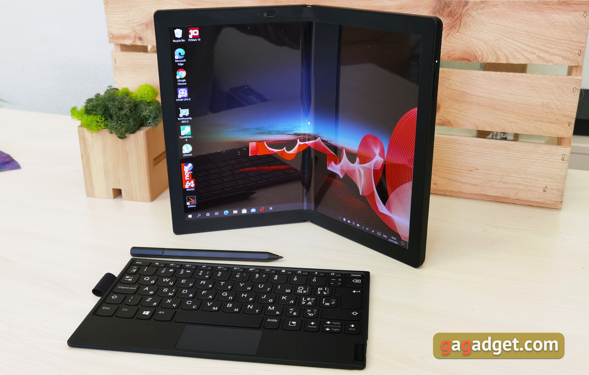Lenovo ThinkPad X1 Fold Testbericht: Der weltweit erste tragbare PC mit faltbarem Display Lenovo ThinkPad X1 Fold Testbericht: Der weltweit erste tragbare PC mit faltbarem Display