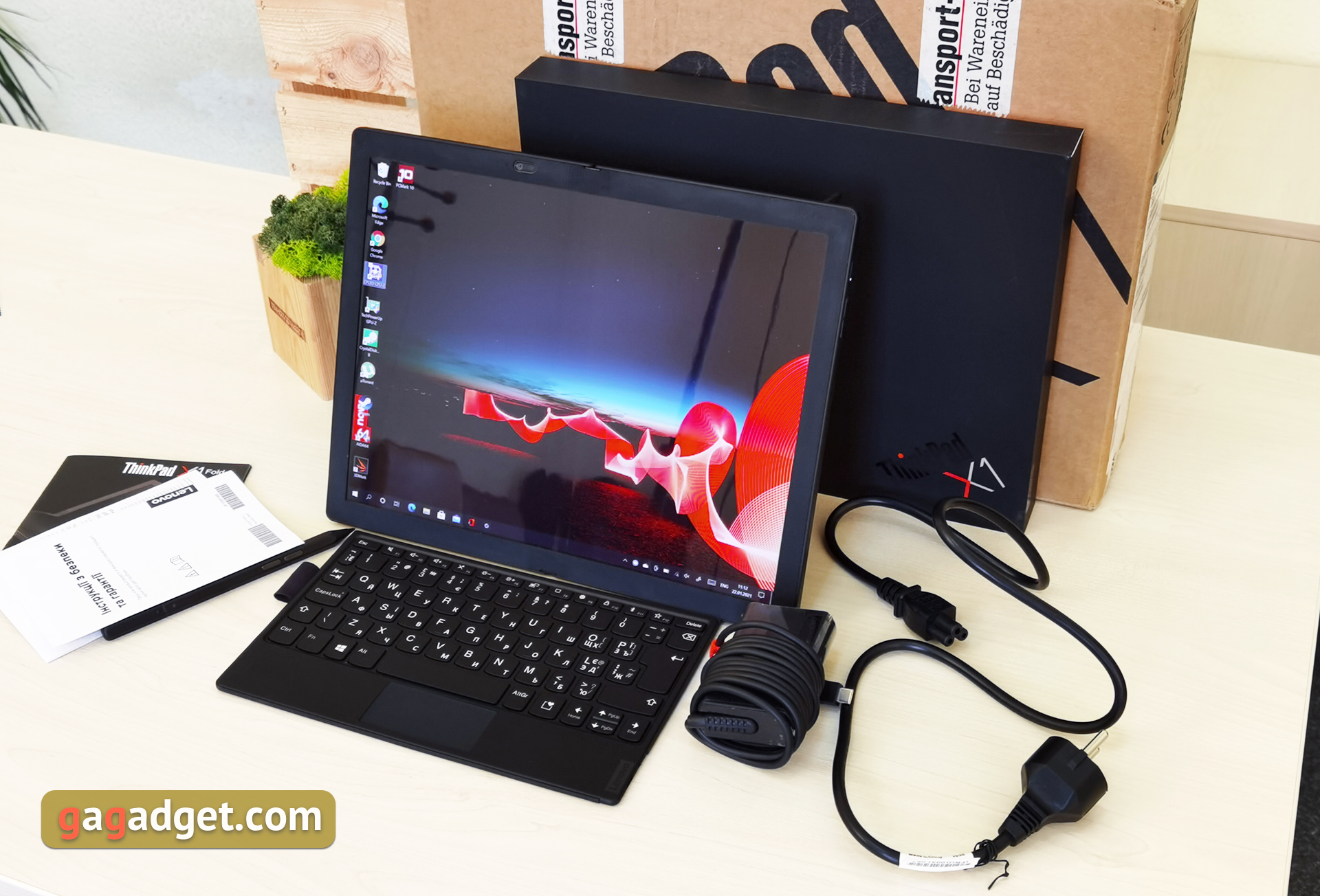 Lenovo ThinkPad X1 Fold Testbericht: Der weltweit erste tragbare PC mit faltbarem Display-2 Lenovo ThinkPad X1 Fold Testbericht: Der weltweit erste tragbare PC mit faltbarem Display-2