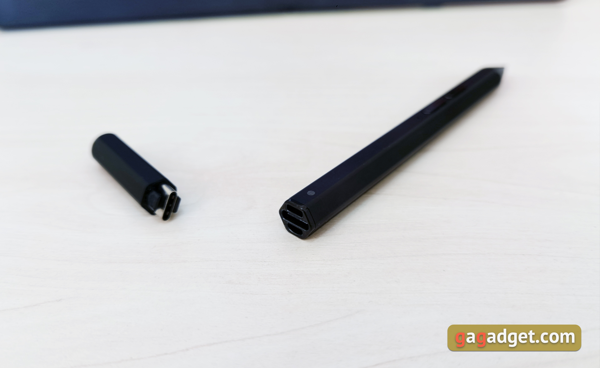 Lenovo ThinkPad X1 Fold Testbericht: Der weltweit erste tragbare PC mit faltbarem Display-43 Lenovo ThinkPad X1 Fold Testbericht: Der weltweit erste tragbare PC mit faltbarem Display-43