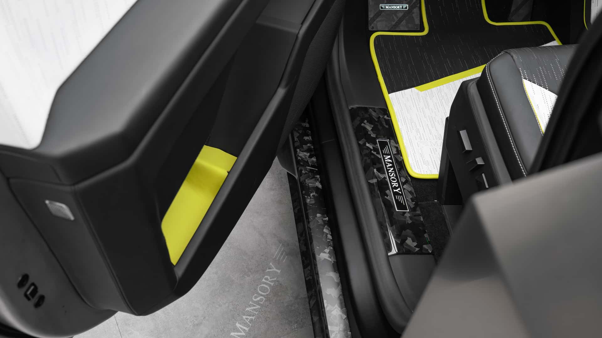 Mansory Elongation Tesla Cybertruck Ein anderer Blickwinkel Mansory Elongation Tesla Cybertruck Ein anderer Blickwinkel