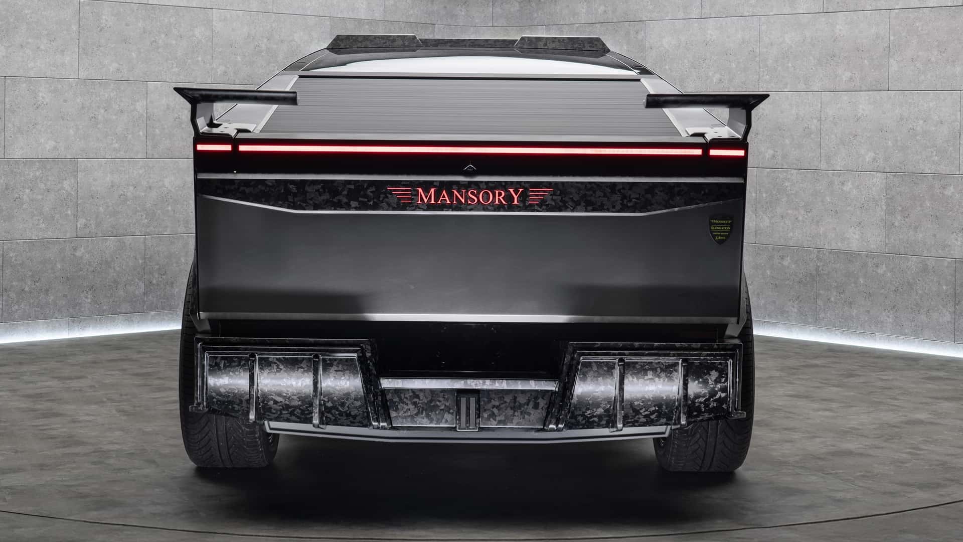 Mansory Elongation Tesla Cybertruck Nahaufnahme Mansory Elongation Tesla Cybertruck Nahaufnahme