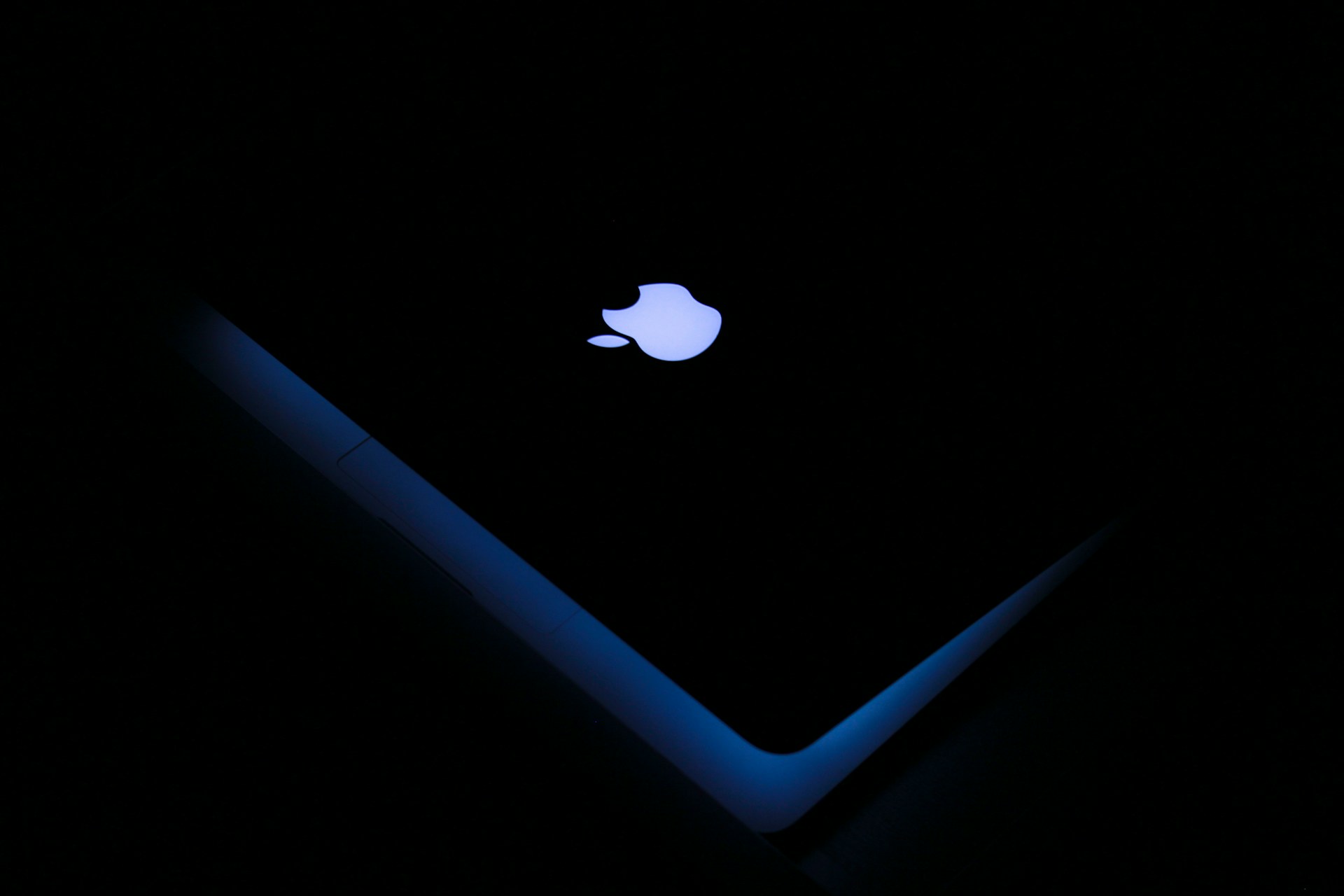 Apple hat kompakte OpenELM-Sprachmodelle zur Ausführung auf Gadgets freigegeben Apple hat kompakte OpenELM-Sprachmodelle zur Ausführung auf Gadgets freigegeben