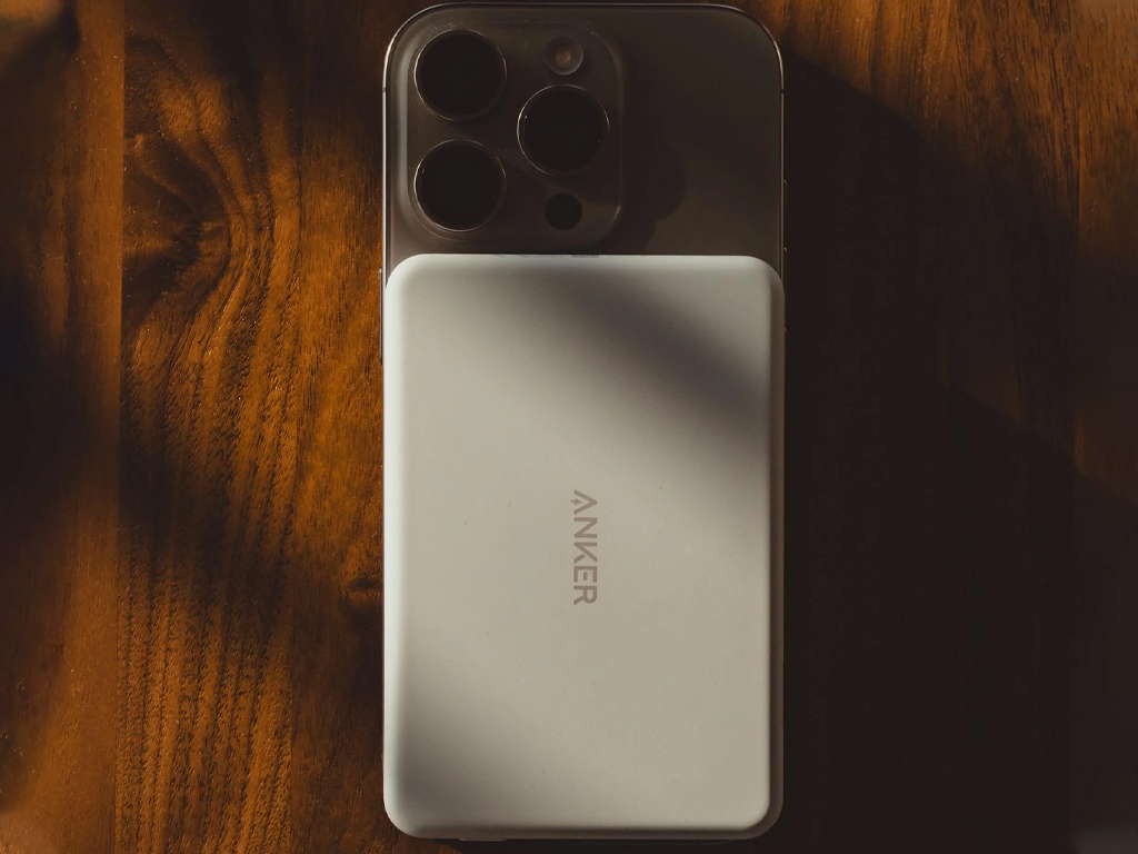 Das neue Anker MagGo Qi2 Slim 5K Powerbank Design Das neue Anker MagGo Qi2 Slim 5K Powerbank Design