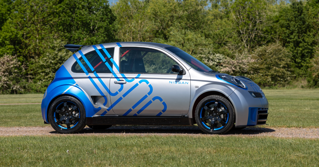 Nissan Micra 350SR in der Landschaft