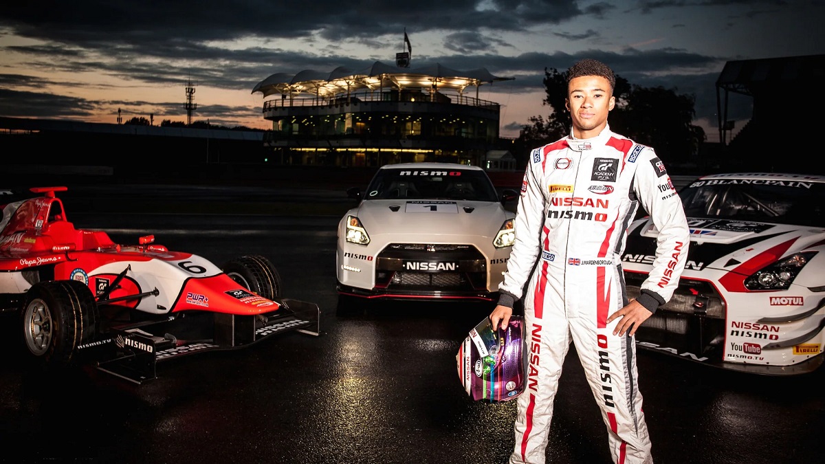 Sony hat den ersten Teaser zum Film über die Gran Turismo-Rennserie mit Filmmaterial von den Dreharbeiten und Kommentaren der Schauspieler und Stuntmen veröffentlicht