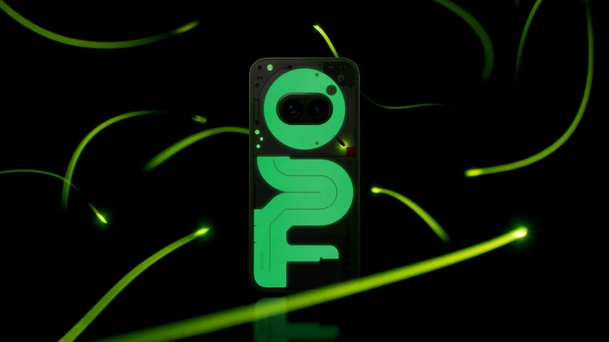 Eine spezielle Version des Nothing Phone (2a) Plus-Smartphones mit einem Gehäuse, das im Dunkeln leuchtet, wurde vorgestellt Eine spezielle Version des Nothing Phone (2a) Plus-Smartphones mit einem Gehäuse, das im Dunkeln leuchtet, wurde vorgestellt