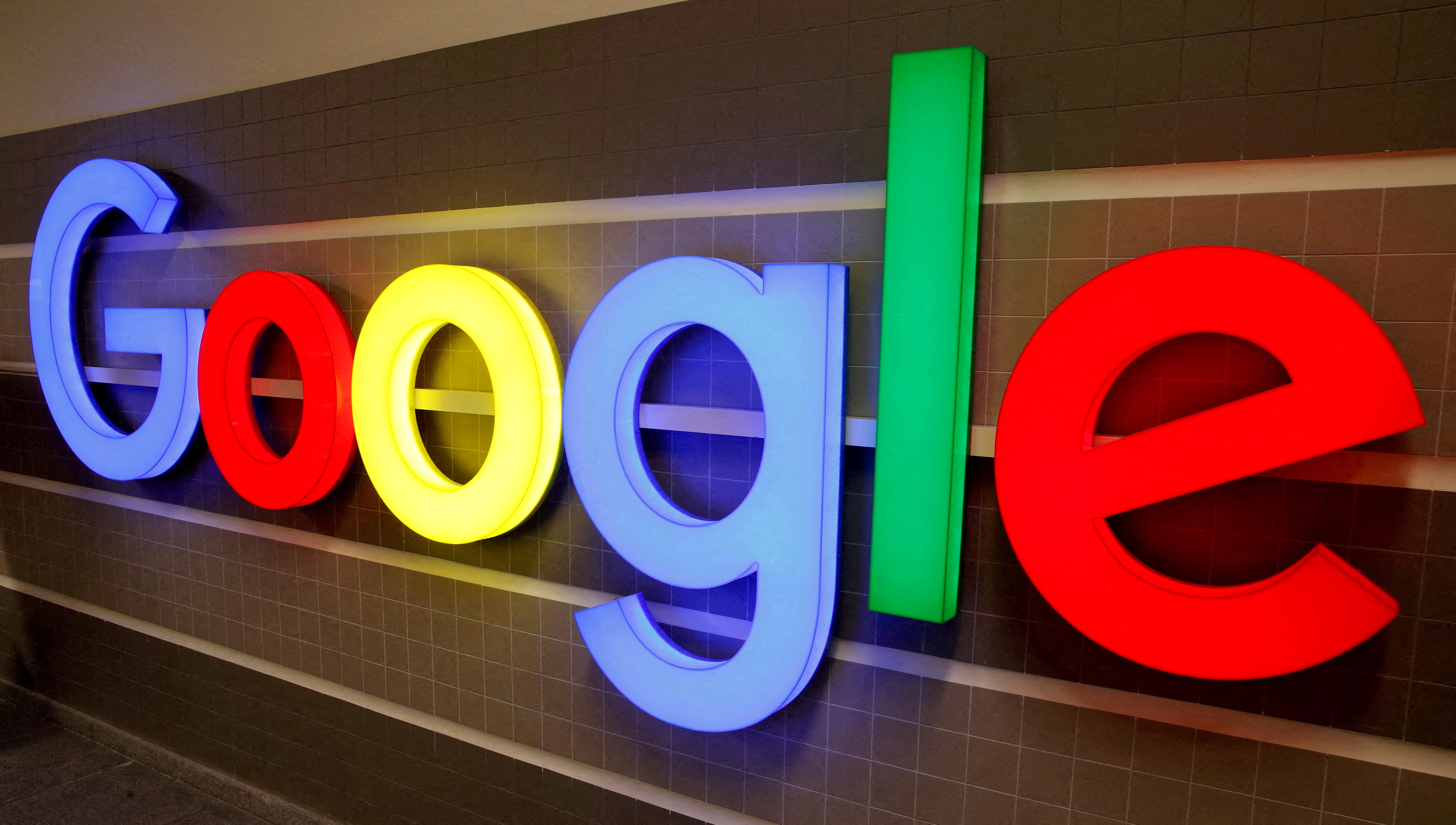 Google führt Gespräche über eine Investition in Höhe von mehreren hundert Millionen Dollar in das Startup Character.AI Google führt Gespräche über eine Investition in Höhe von mehreren hundert Millionen Dollar in das Startup Character.AI