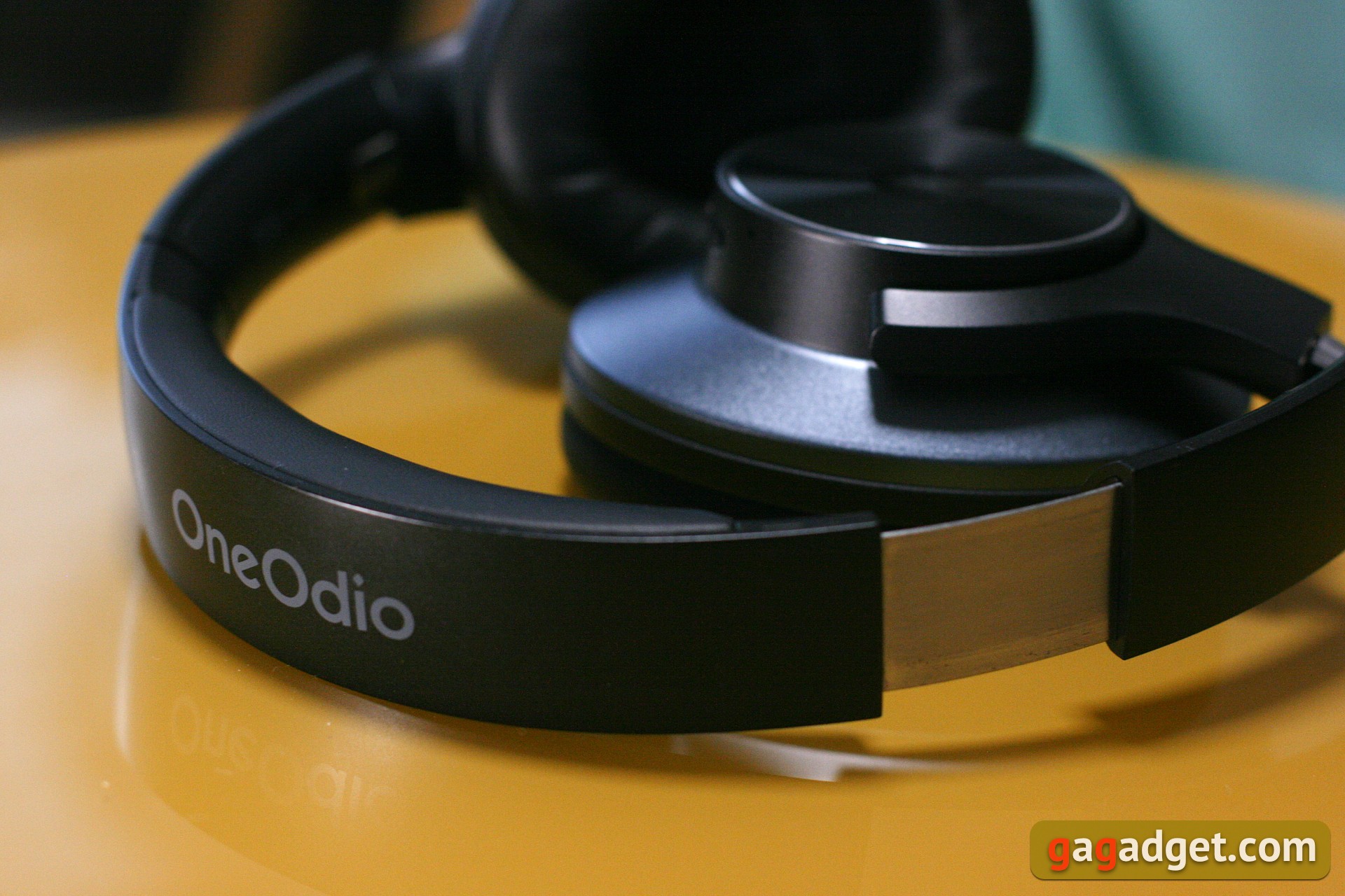 Der Meister des transparenten Klangs: der OneOdio A10 Hybrid Noise Cancelling Closed-Ear Headphones-5 Der Meister des transparenten Klangs: der OneOdio A10 Hybrid Noise Cancelling Closed-Ear Headphones-5