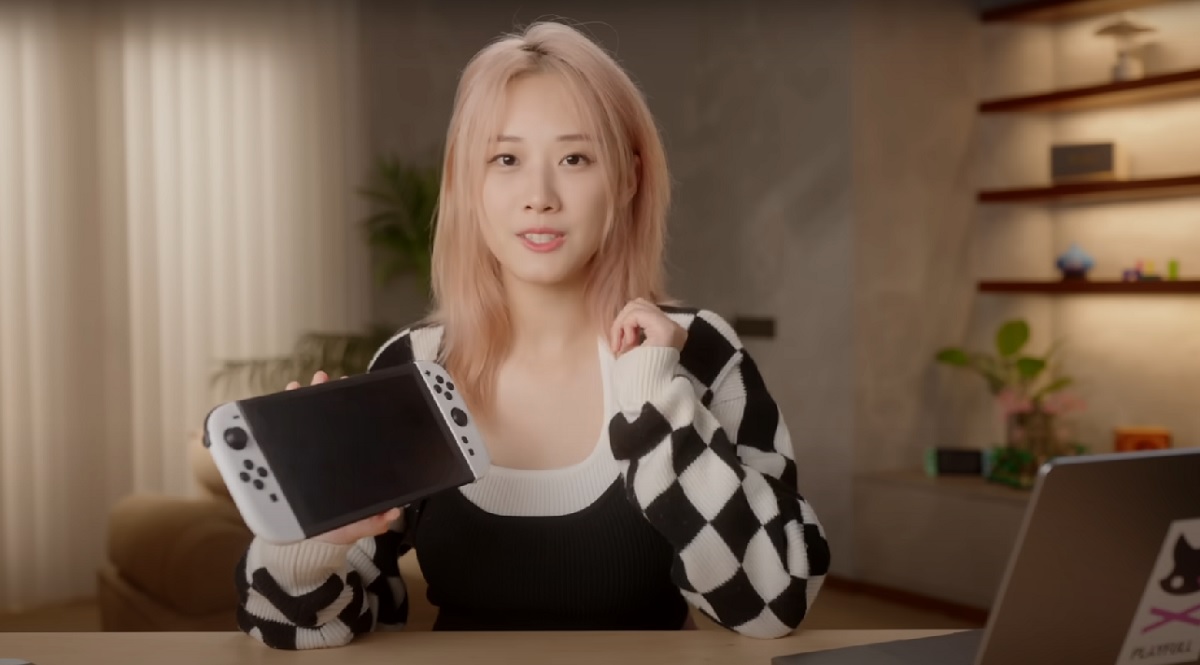 Ein chinesischer Blogger hat auf der Grundlage von durchgesickerten Informationen ein 3D-Modell der Nintendo Switch 2 erstellt und Vergleiche mit anderen Handheld-Konsolen angestellt (Video) Ein chinesischer Blogger hat auf der Grundlage von durchgesickerten Informationen ein 3D-Modell der Nintendo Switch 2 erstellt und Vergleiche mit anderen Handheld-Konsolen angestellt (Video)