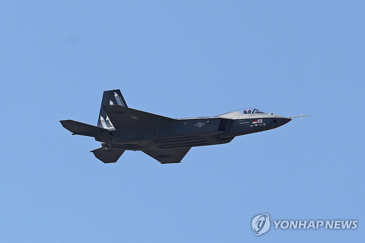 Die Republik Korea wird möglicherweise das erste Los von KF-21 Boramae-Kampfjets von 40 auf 20 Flugzeuge reduzieren Die Republik Korea wird möglicherweise das erste Los von KF-21 Boramae-Kampfjets von 40 auf 20 Flugzeuge reduzieren