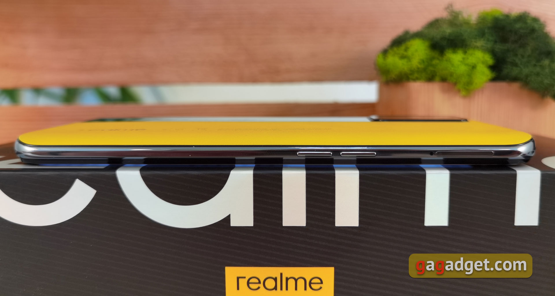 Realme GT Test: das günstigste Smartphone mit dem Flaggschiff-Prozessor Snapdragon 888-10 Realme GT Test: das günstigste Smartphone mit dem Flaggschiff-Prozessor Snapdragon 888-10
