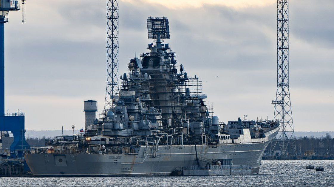 Der atomgetriebene Kreuzer Admiral Nakhimov wird modernisiert Der atomgetriebene Kreuzer Admiral Nakhimov wird modernisiert