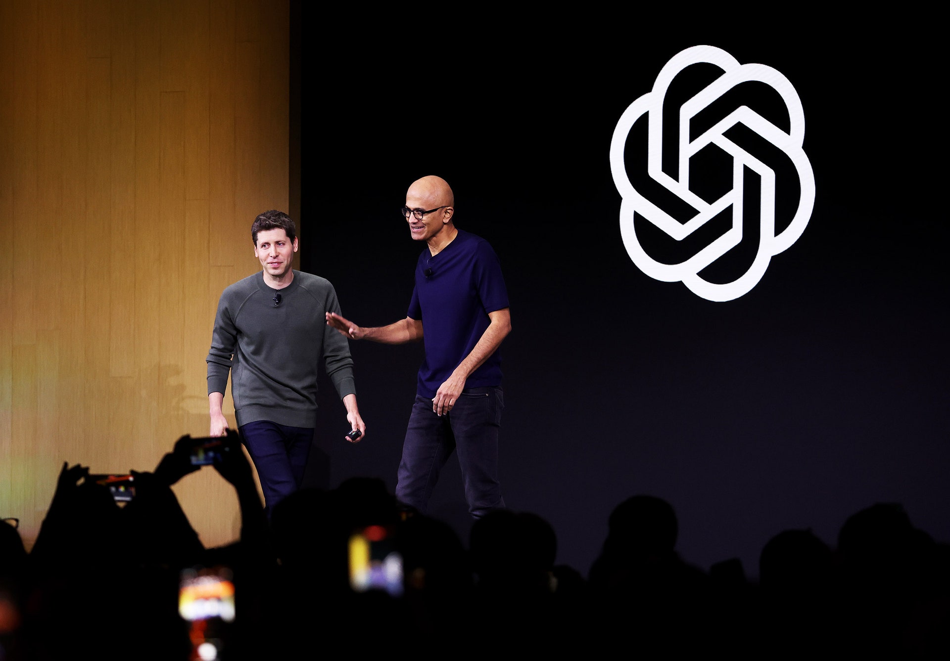 Microsoft hat einen Beobachtersitz im OpenAI-Vorstand erhalten und Sam Altman ist als CEO zurückgekehrt Microsoft hat einen Beobachtersitz im OpenAI-Vorstand erhalten und Sam Altman ist als CEO zurückgekehrt