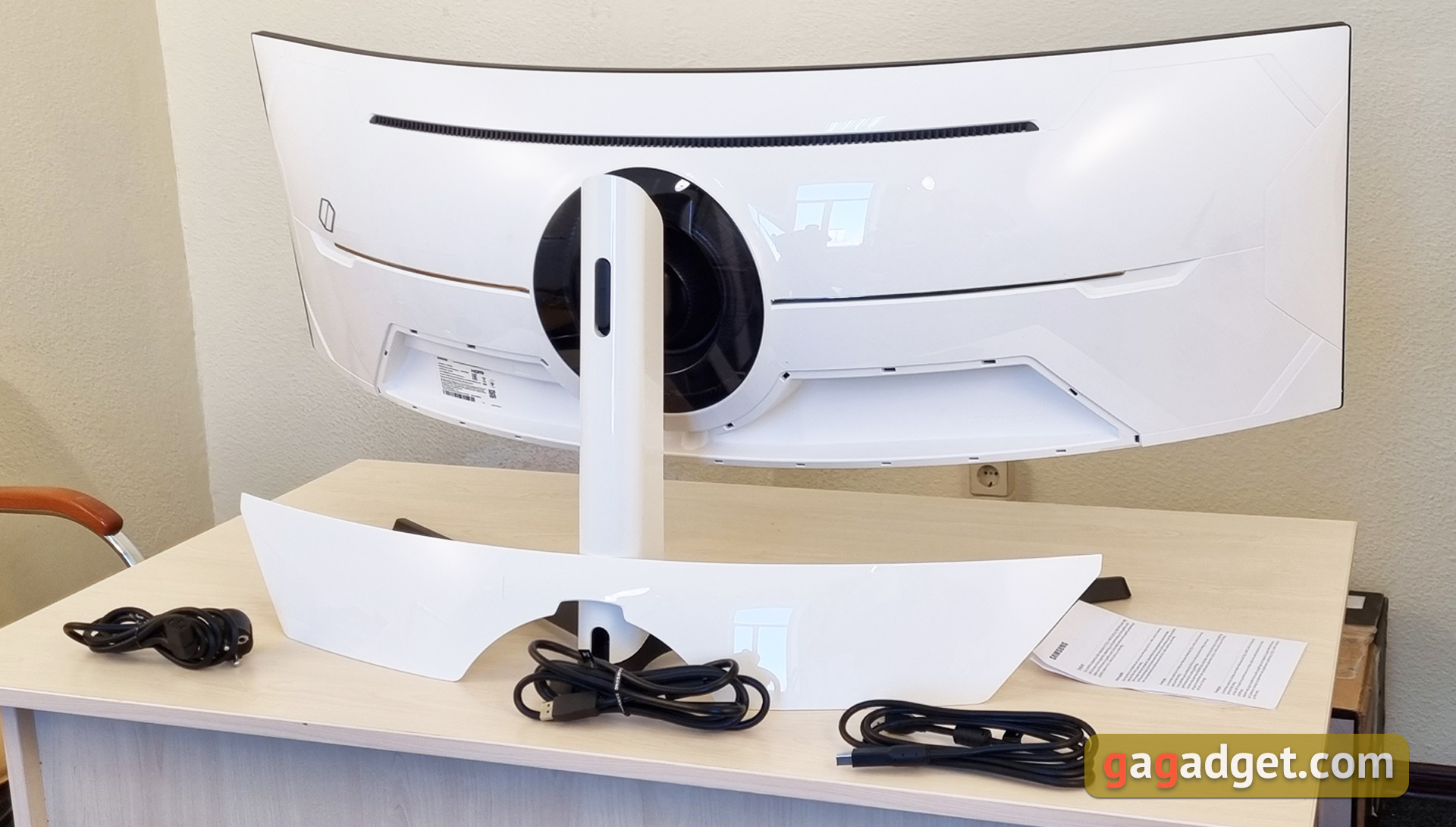 Samsung Odyssey G9 Testbericht: Der weltweit erste Gamer-Monitor mit 1000er-Radius-Kurve, der der Kurve des menschlichen Auges entspricht-3 Samsung Odyssey G9 Testbericht: Der weltweit erste Gamer-Monitor mit 1000er-Radius-Kurve, der der Kurve des menschlichen Auges entspricht-3