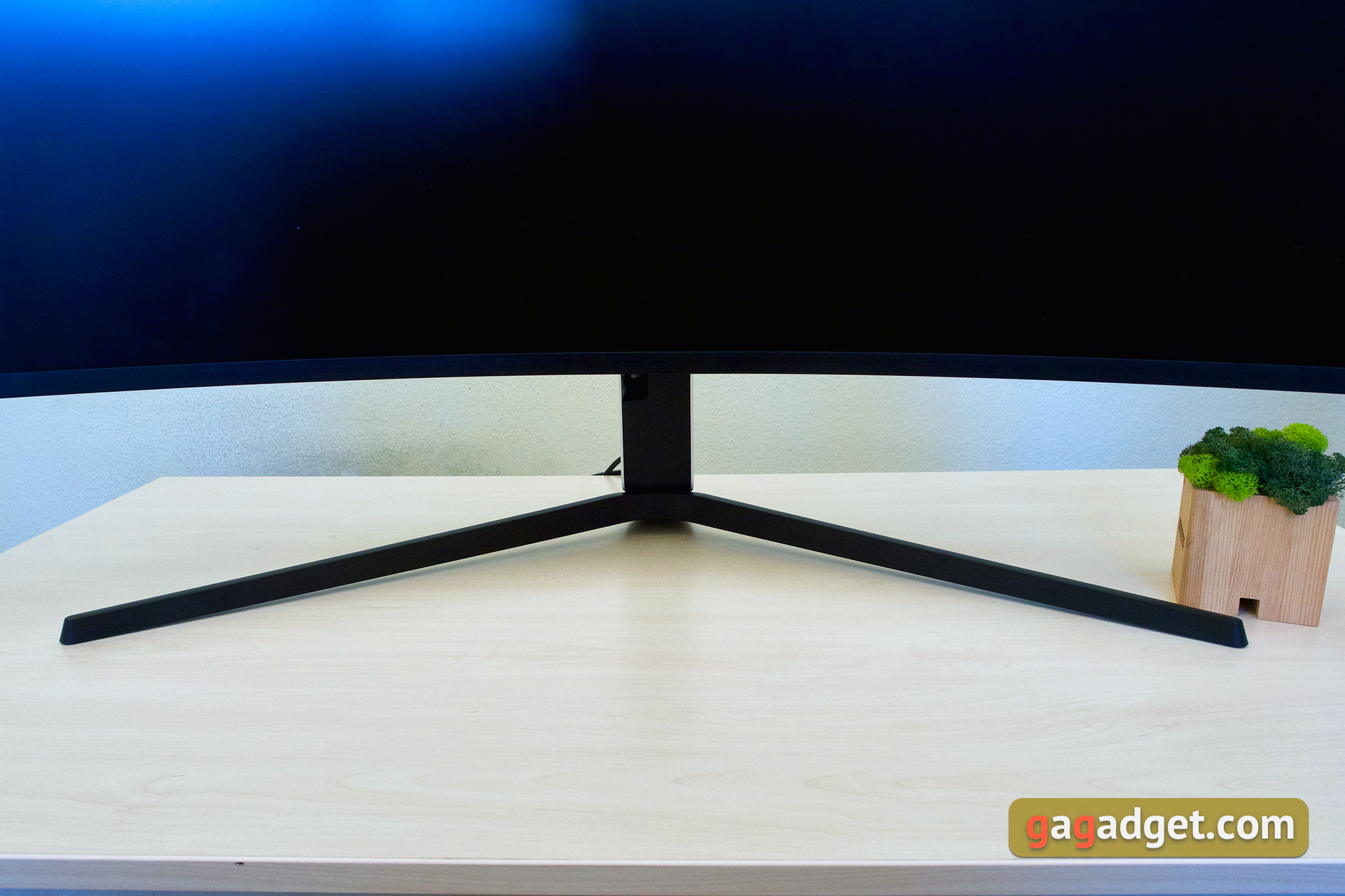 Samsung Odyssey G9 Testbericht: Der weltweit erste Gamer-Monitor mit 1000er-Radius-Kurve, der der Kurve des menschlichen Auges entspricht-15 Samsung Odyssey G9 Testbericht: Der weltweit erste Gamer-Monitor mit 1000er-Radius-Kurve, der der Kurve des menschlichen Auges entspricht-15