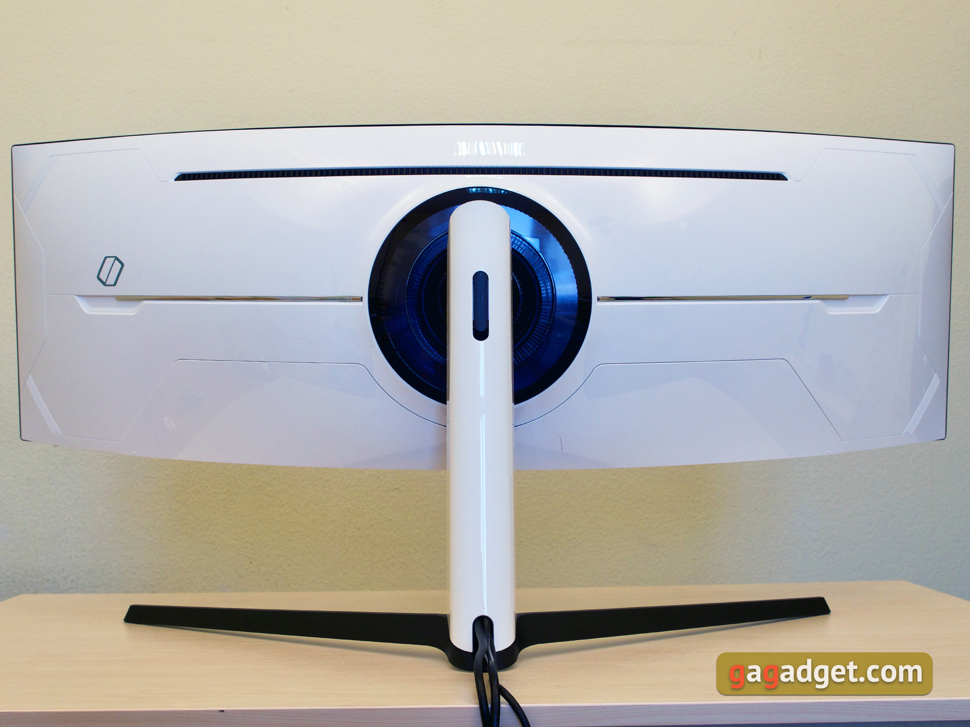 Samsung Odyssey G9 Testbericht: Der weltweit erste Gamer-Monitor mit 1000er-Radius-Kurve, der der Kurve des menschlichen Auges entspricht-20 Samsung Odyssey G9 Testbericht: Der weltweit erste Gamer-Monitor mit 1000er-Radius-Kurve, der der Kurve des menschlichen Auges entspricht-20