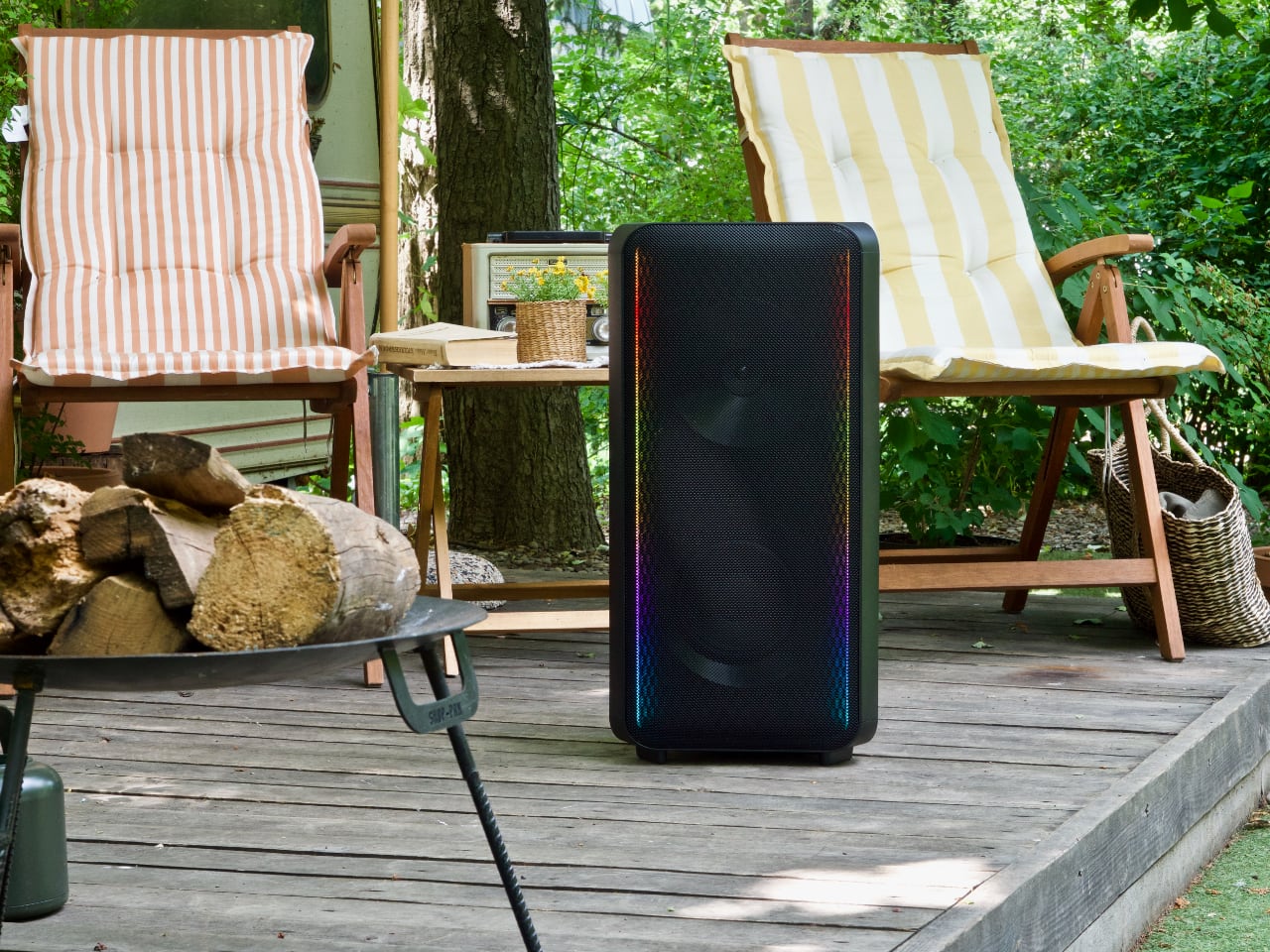 König der Stimmung: Samsung Sound Tower MX-ST50B Hochleistungslautsprechers mit eingebautem Akku und LED-Beleuchtung im Test-23 König der Stimmung: Samsung Sound Tower MX-ST50B Hochleistungslautsprechers mit eingebautem Akku und LED-Beleuchtung im Test-23
