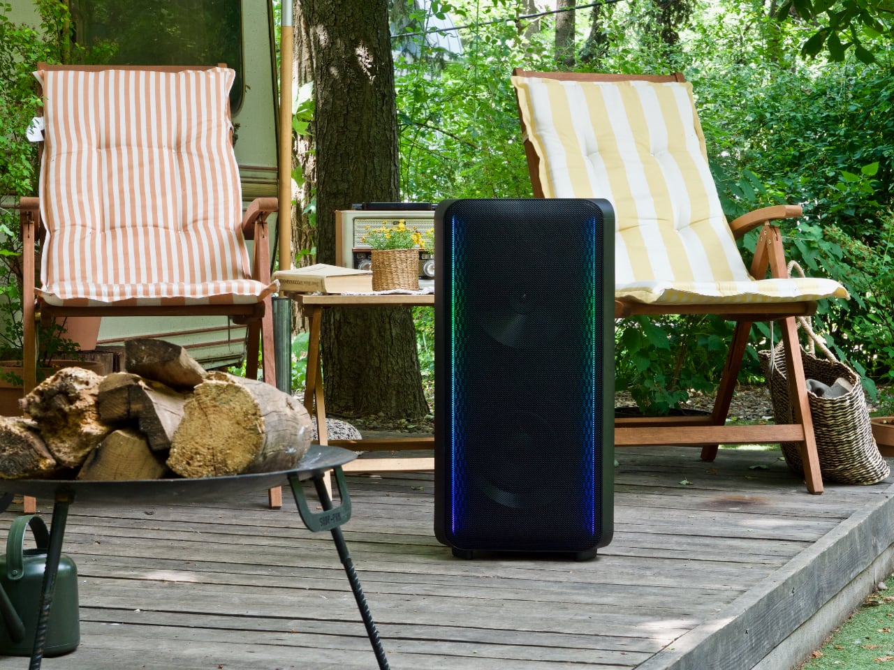 König der Stimmung: Samsung Sound Tower MX-ST50B Hochleistungslautsprechers mit eingebautem Akku und LED-Beleuchtung im Test-25 König der Stimmung: Samsung Sound Tower MX-ST50B Hochleistungslautsprechers mit eingebautem Akku und LED-Beleuchtung im Test-25