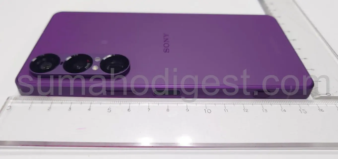 Sony Xperia 1 VII Bild in lila Farbe
