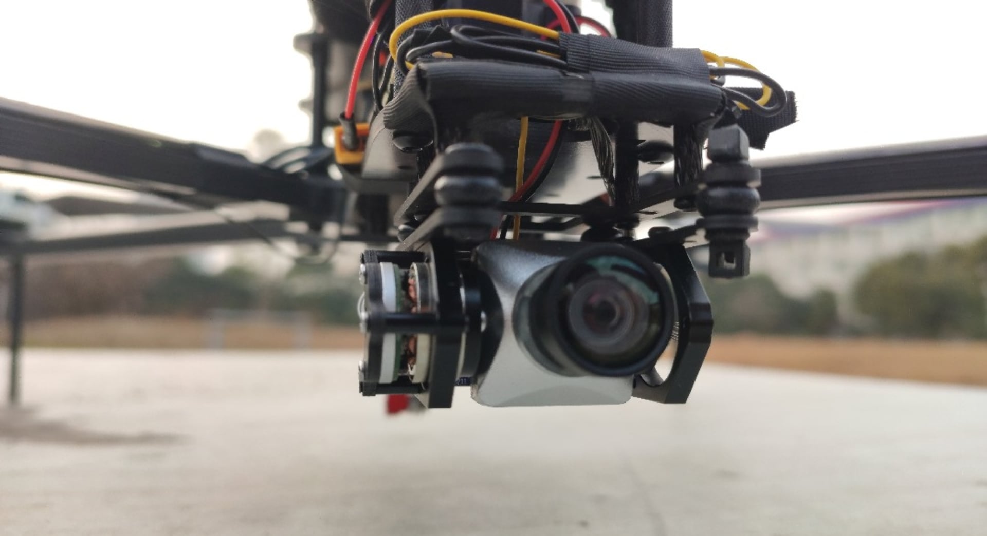 "Shmavik" statt DJI Mavic. Ukrainischer Hersteller will die beliebte chinesische Drohne auf dem Schlachtfeld ersetzen