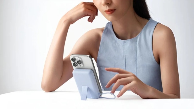 Smartphone stand Smartphone stand