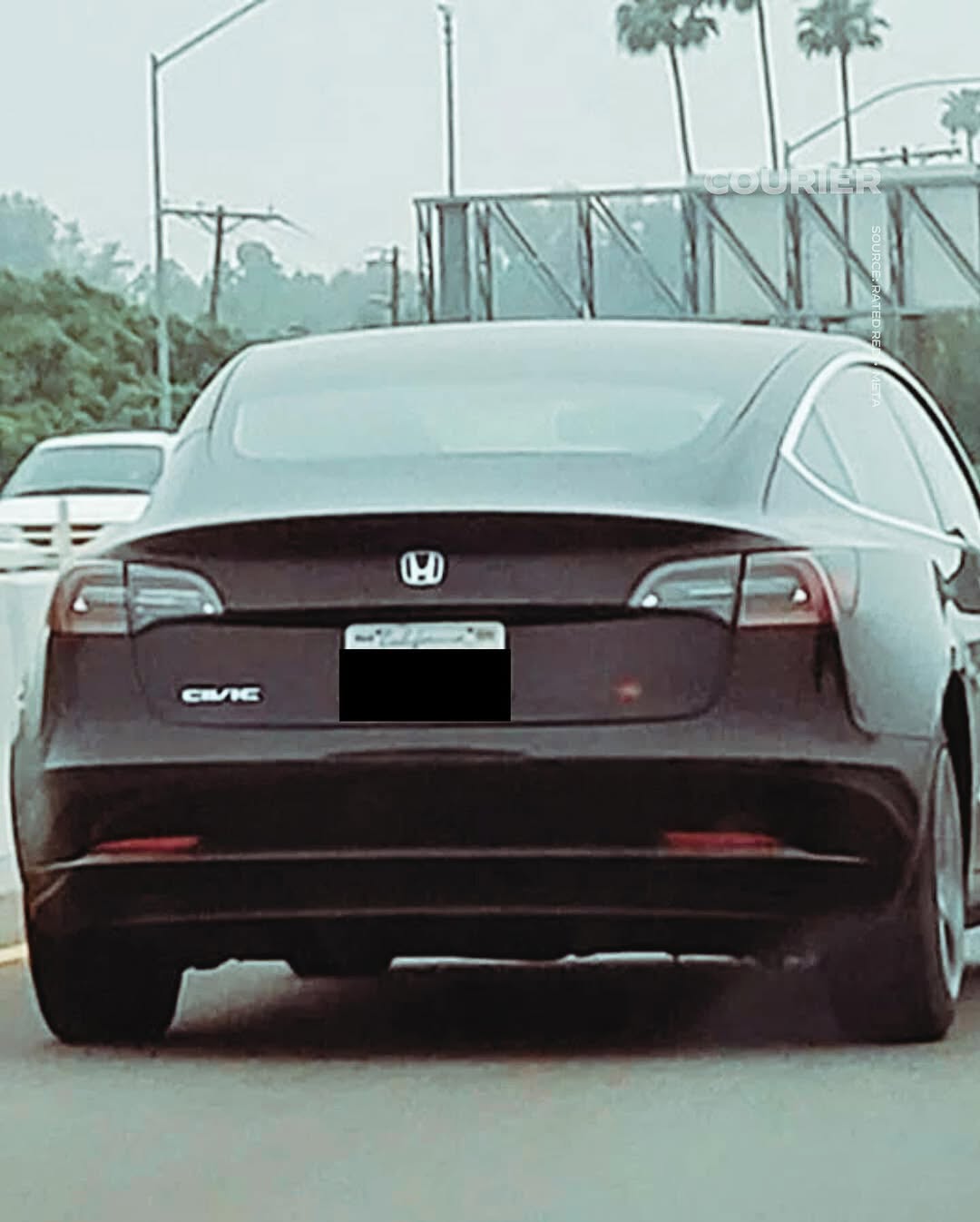 Kreative Proteste von Tesla-Besitzern durch Fahrzeugmodifikationen