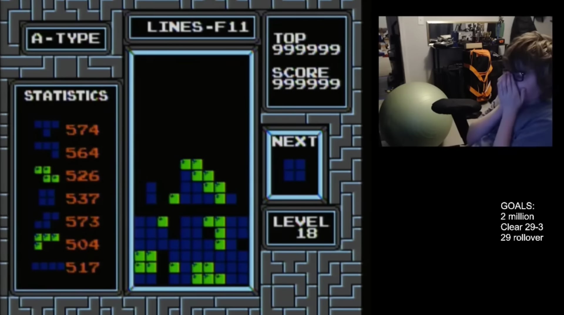 Der 13-jährige Willis Gibson aus den USA ist der erste Mensch, der ALLE Tetris-Spiele geschafft hat (Video) Der 13-jährige Willis Gibson aus den USA ist der erste Mensch, der ALLE Tetris-Spiele geschafft hat (Video)