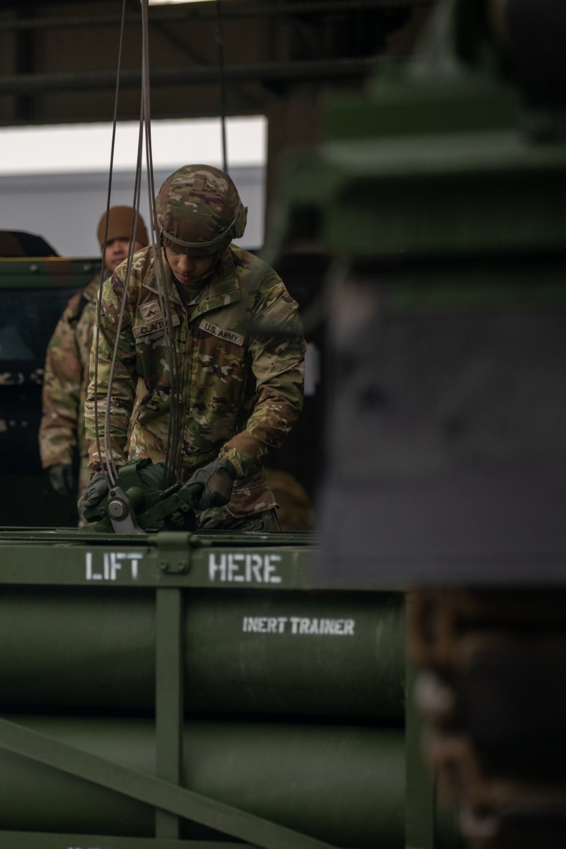 Modernisierte M270A2-Mehrfachraketenstartsysteme Modernisierte M270A2-Mehrfachraketenstartsysteme