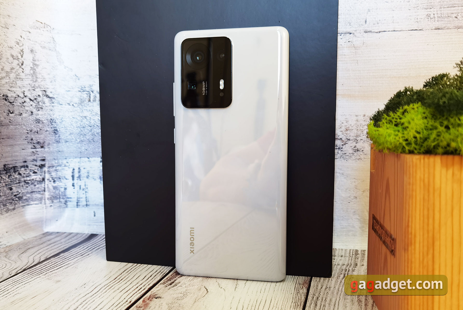 Xiaomi MIX 4 mit eigenen Augen: eine Frontkamera unterhalb des Bildschirms, die man wirklich nicht sehen kann-14 Xiaomi MIX 4 mit eigenen Augen: eine Frontkamera unterhalb des Bildschirms, die man wirklich nicht sehen kann-14