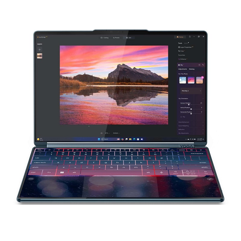 Yoga Book 9i-Notebook aufgeklappt Yoga Book 9i-Notebook aufgeklappt